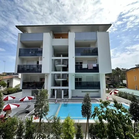 Terme With Pool شقة *