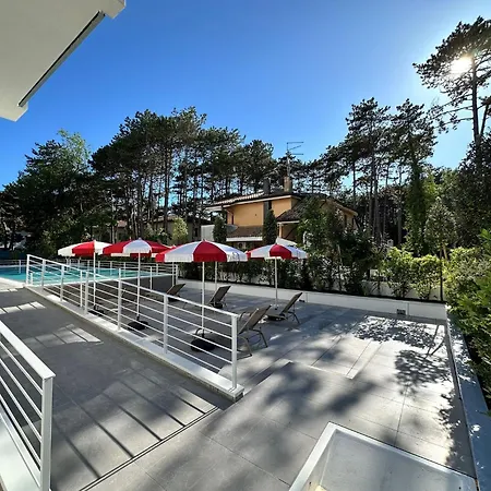 Terme With Pool Appartamento Bibione